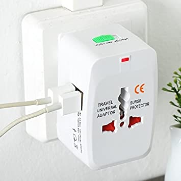 UNIVERSAL TRAVEL USB PLUG ADAPTOR