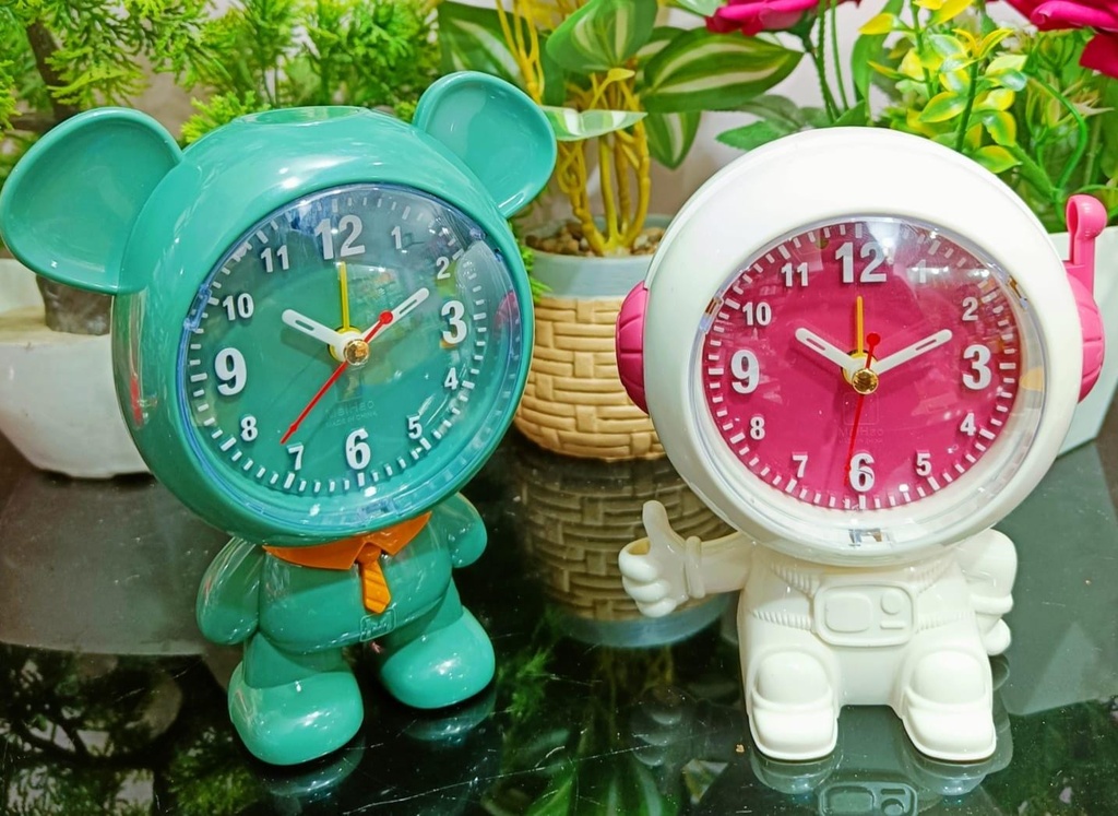 Cute Astronaut Design Alarm Clock