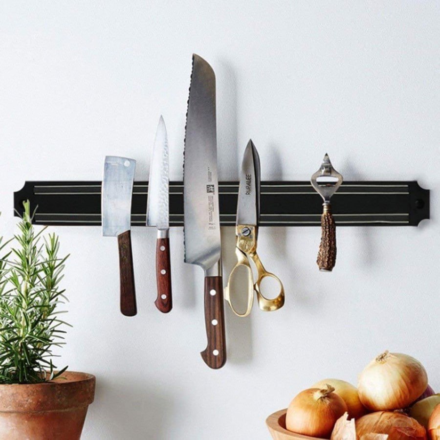 MAGNETIC KNIFE HOLDER